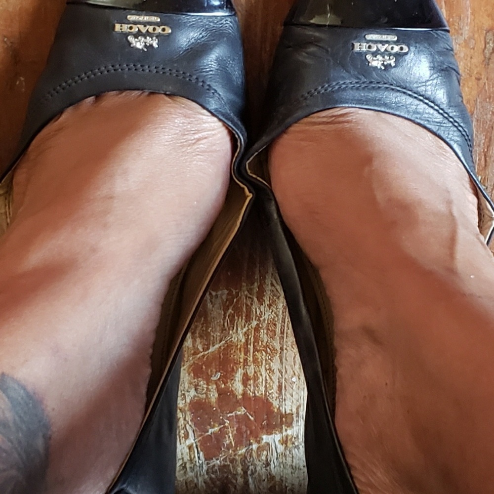 Coach flats